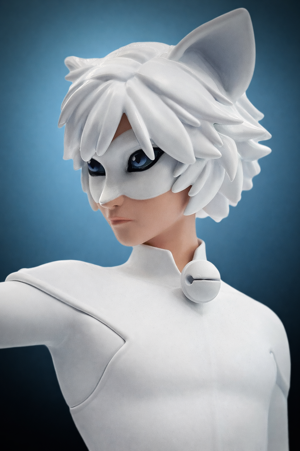 Cat Blanc Art Figure