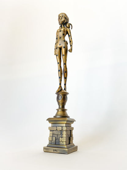 Sculpture en bronze de coccinelle