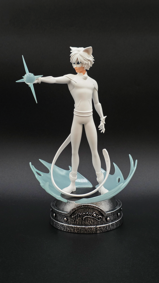 Cat Blanc Art Figure