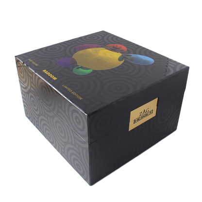 Collectionneur d'art miraculeux Badoom